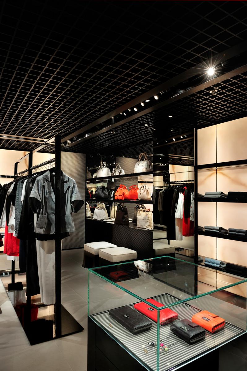 Giogio Armani Shop- Hong Kong Airport