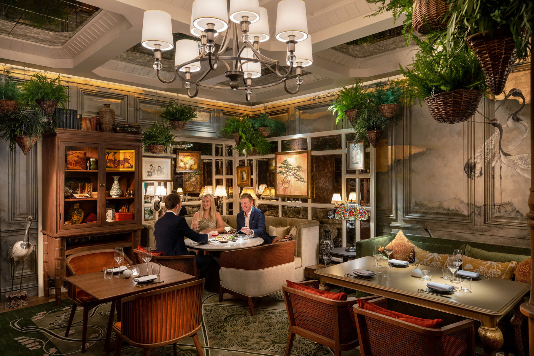 MANDARIN ORIENTAL HONG KONG