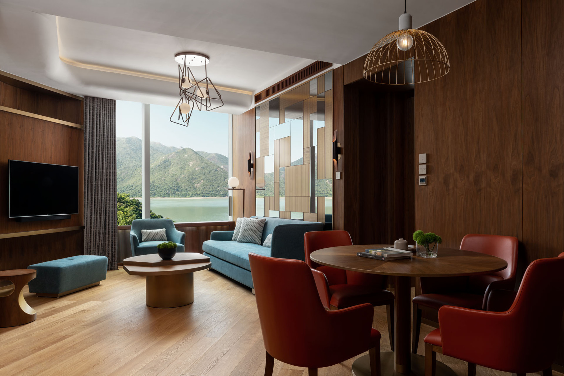 THE SILVERI HONG KONG  M GALLERY